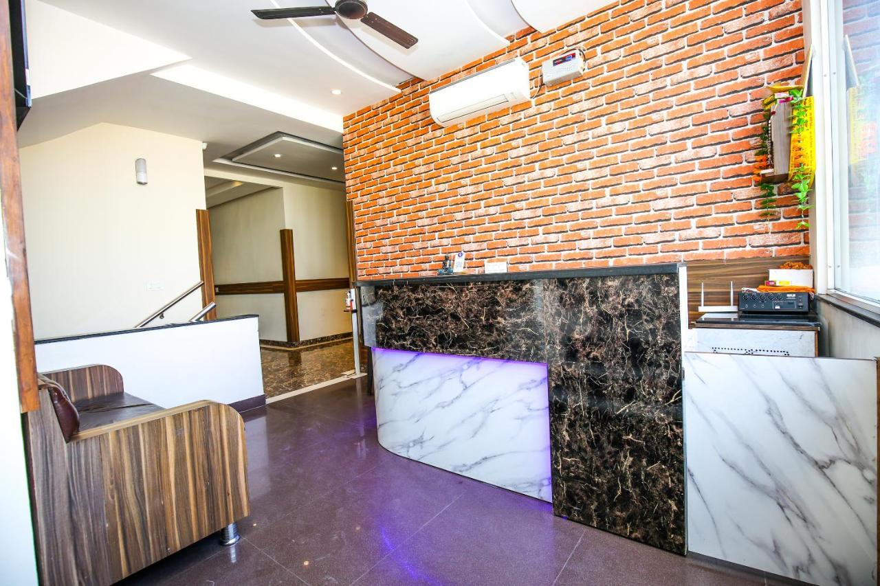Hotel Woodcrest Zirakpur Chandigarh - Luxury Rooms Εξωτερικό φωτογραφία